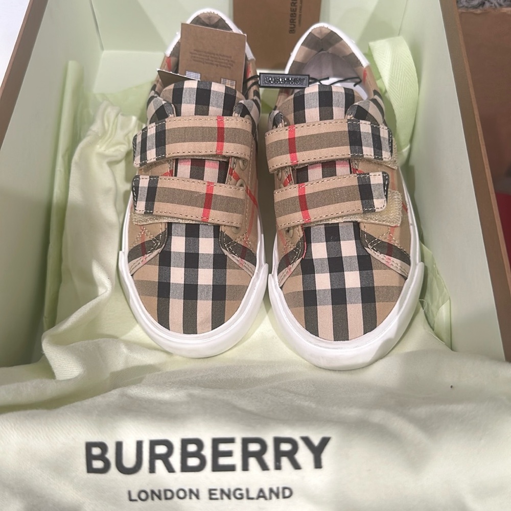 Burberry London Velcro Strap Sneaker Euro 27